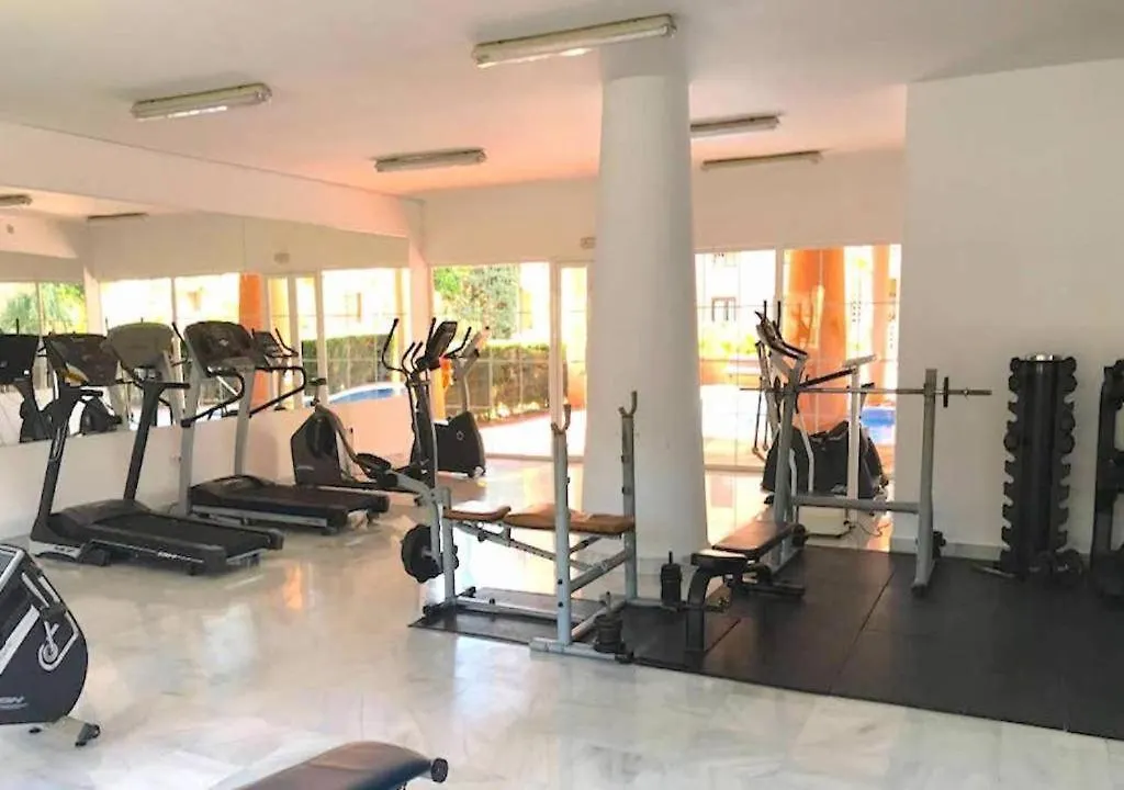 Marbella Apartment I Beachside And Extra Spacious, Next To Marriott Playa Andaluza, Private Heated Jacuzzi, 6 Swimming Pools, Gym, Padel & Tennis Estepona